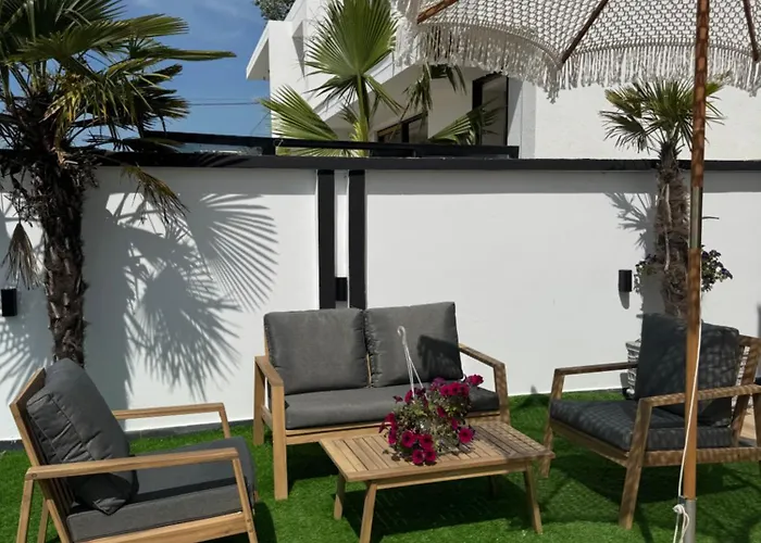 Sueno Luxury Villa