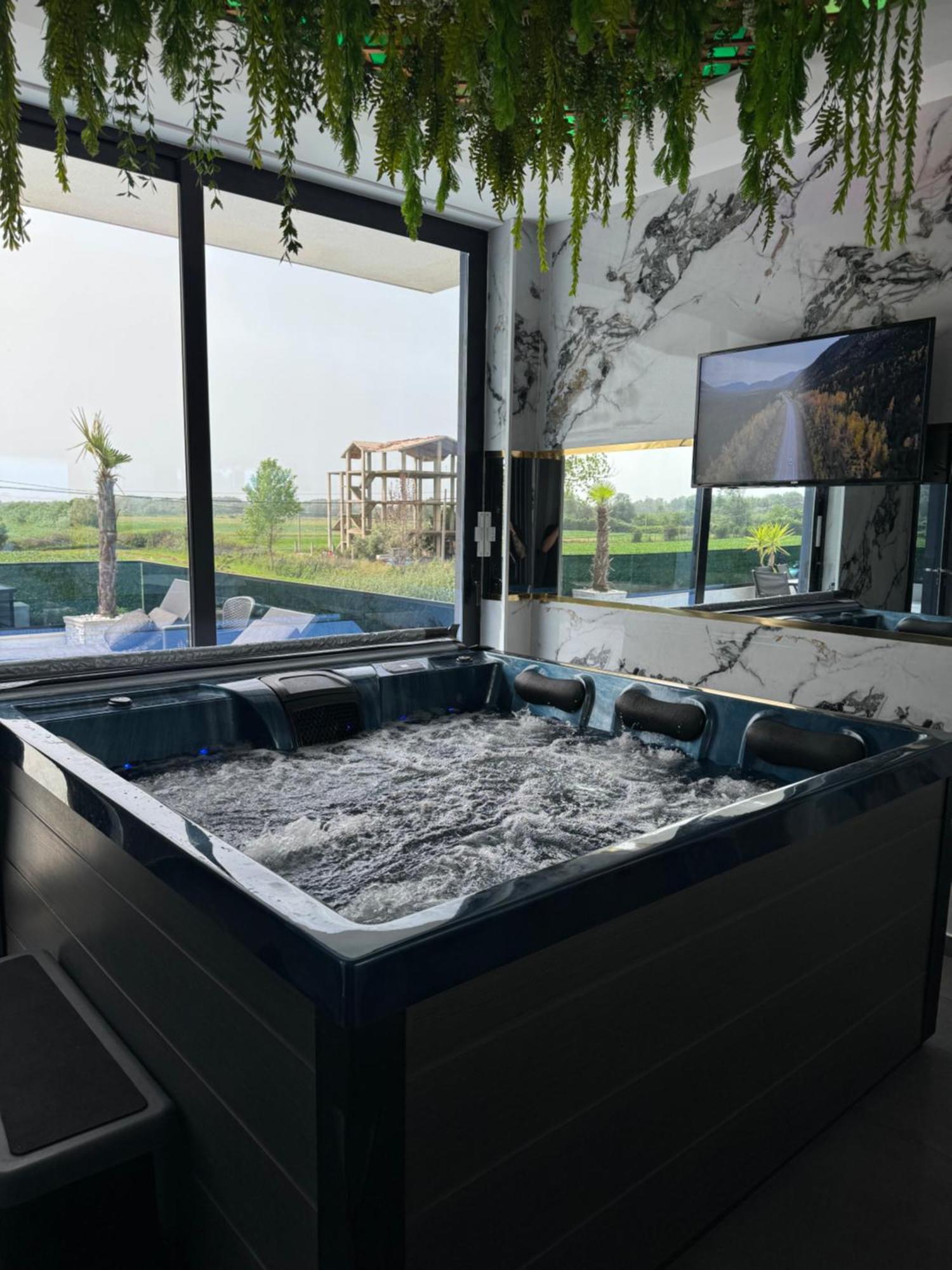 Sueno Luxury Villa *